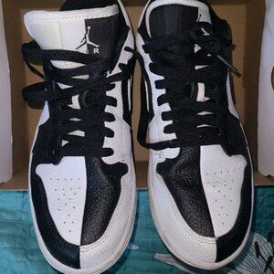 Air Jordan 1 Low SE Women's Black/White Size10